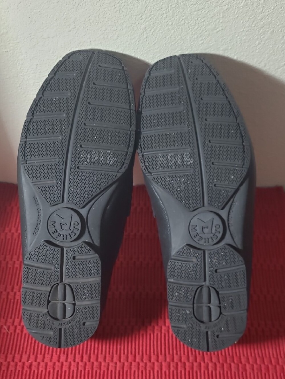 Mephisto Men’s Black Leather Penny Loafers - Picture 7 of 9